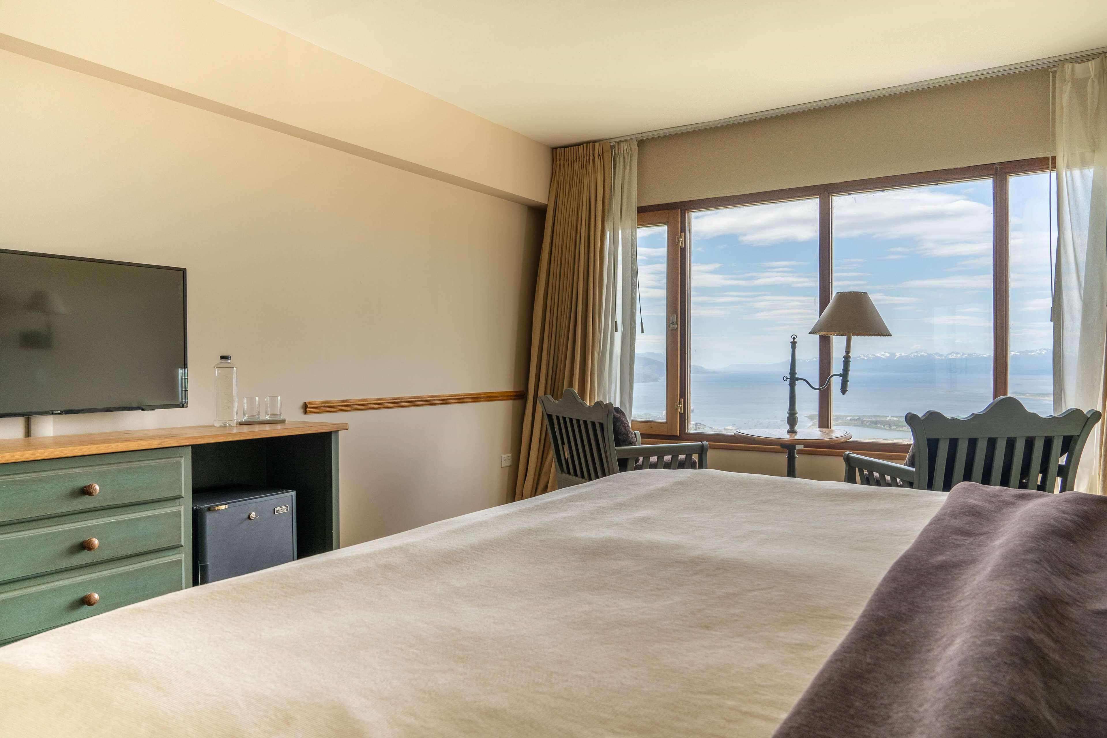 วินด์แฮม การ์เดน อูชัวยา โฮเต็ล เดล กลาเซียร์ Hotel อูซัวยา ภายนอก รูปภาพ