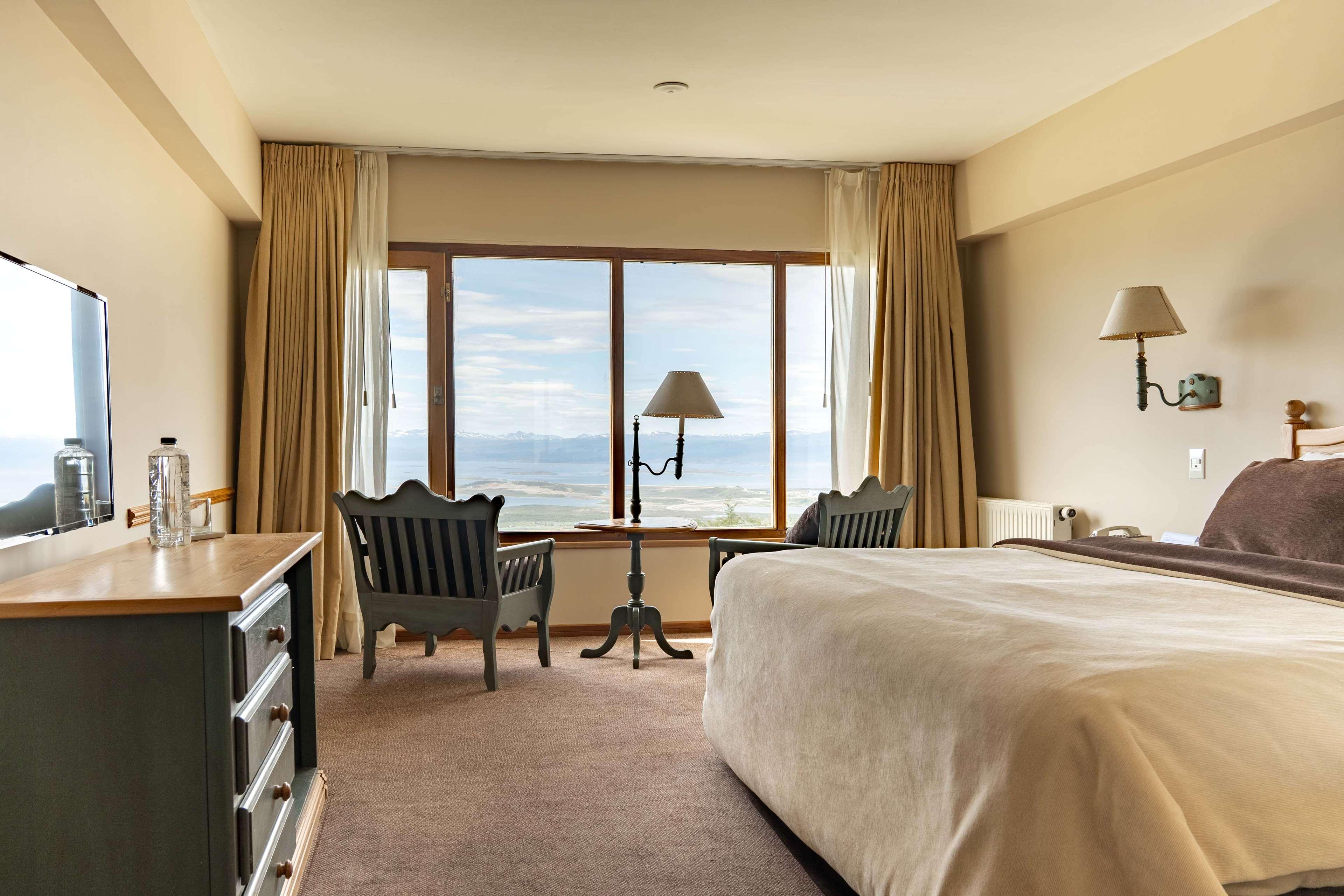 วินด์แฮม การ์เดน อูชัวยา โฮเต็ล เดล กลาเซียร์ Hotel อูซัวยา ภายนอก รูปภาพ
