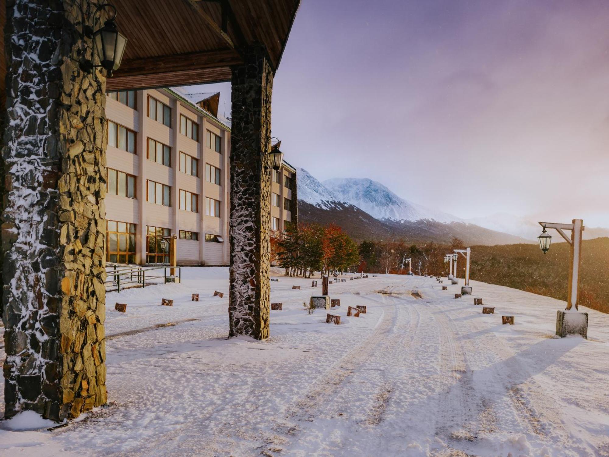 วินด์แฮม การ์เดน อูชัวยา โฮเต็ล เดล กลาเซียร์ Hotel อูซัวยา ภายนอก รูปภาพ